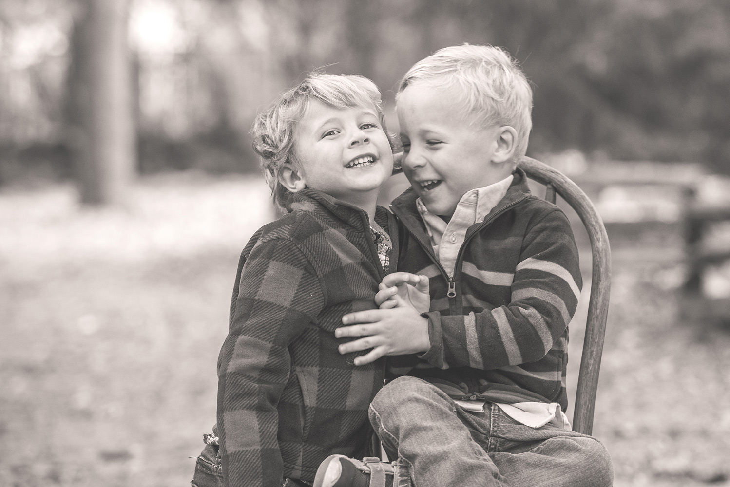 outdoor family photos lake county